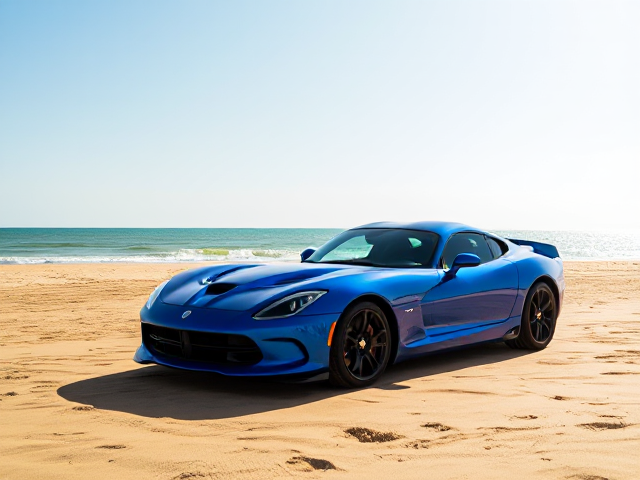 Voiture Viper bleue sur fond de plage, ciel ensoleillé, sable doré, mer calme